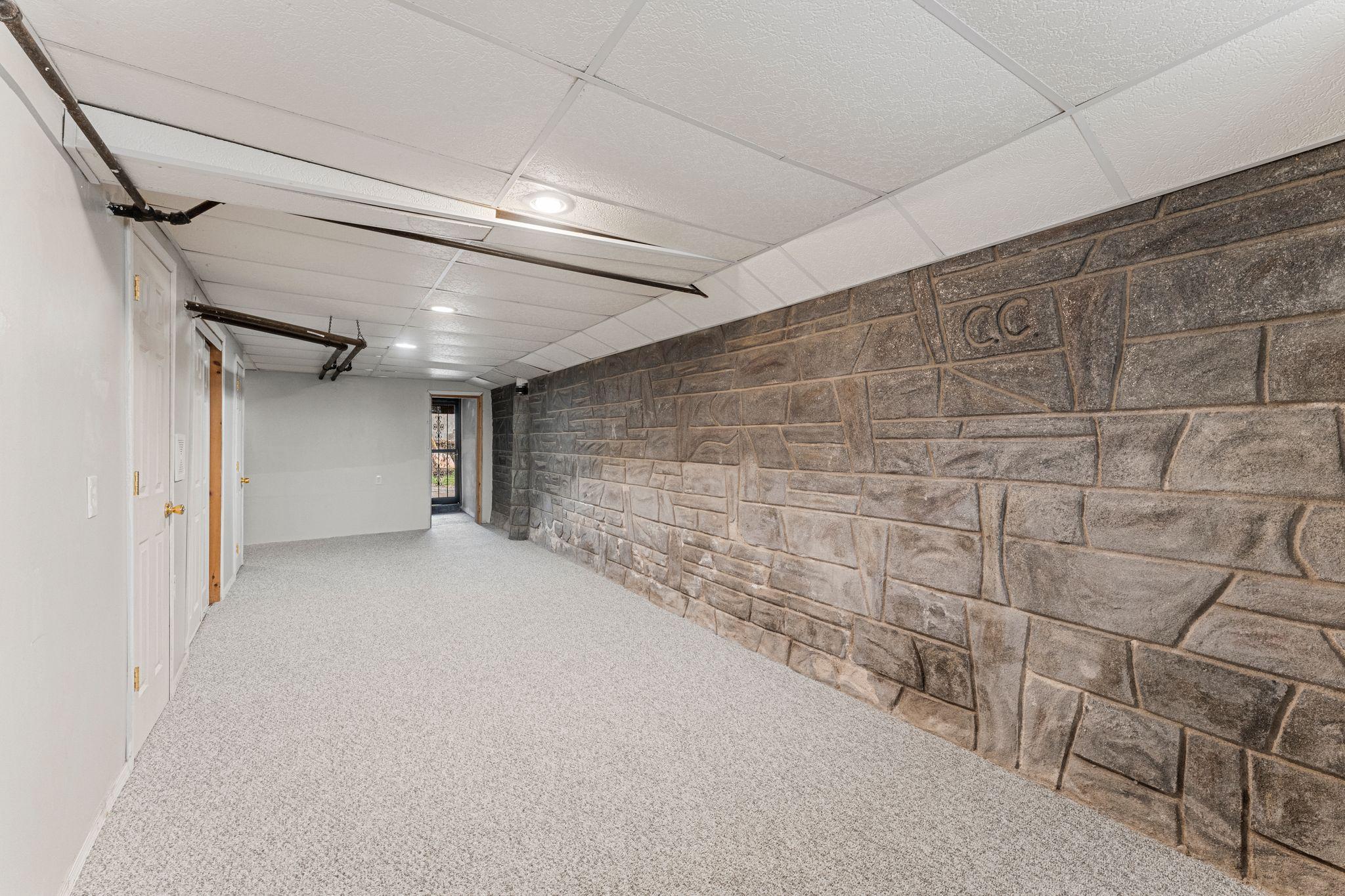 471 Pleasant Street Philadelphia, PA 19119 - Photo 19 of 22 Finished basement