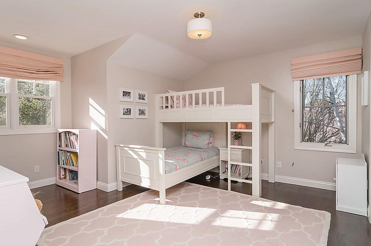 2 Brady Place Menlo Park, CA 94025 - Photo 28 of 33 a bedroom with furniture and window