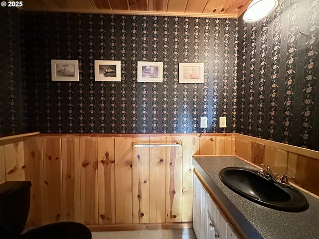 $305,000 | 424 Douglas Fir, Goldendale, WA 98620