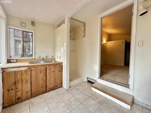 $305,000 | 424 Douglas Fir, Goldendale, WA 98620