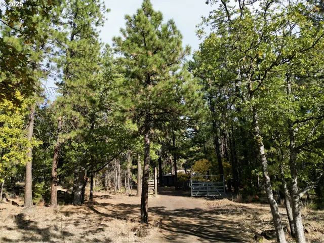 $305,000 | 424 Douglas Fir, Goldendale, WA 98620