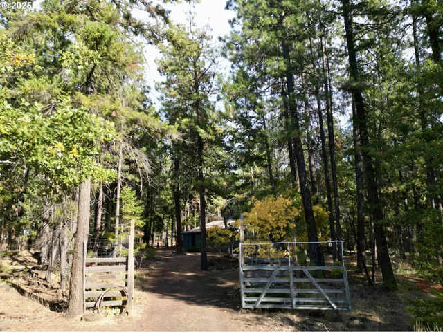 $305,000 | 424 Douglas Fir, Goldendale, WA 98620