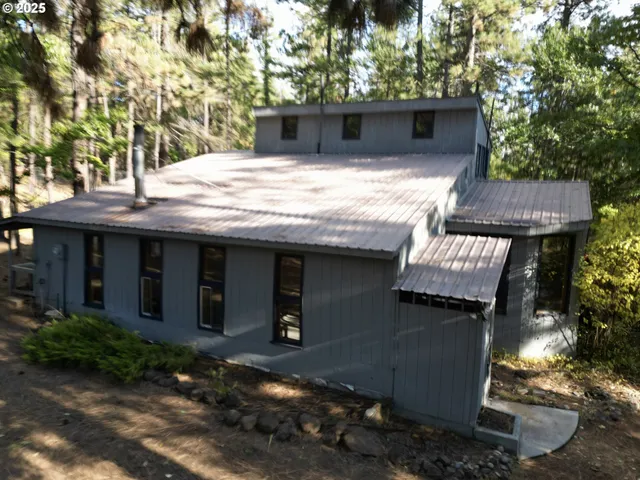 $305,000 | 424 Douglas Fir, Goldendale, WA 98620