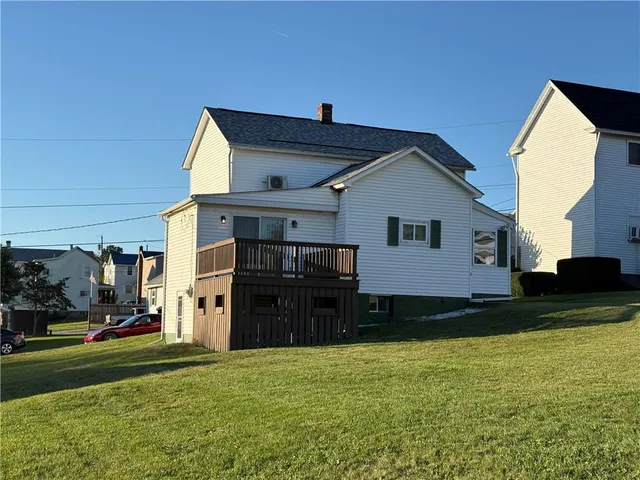 $140,000 | 243 South Sycamore Street, Mount Pleasant, PA 15666
