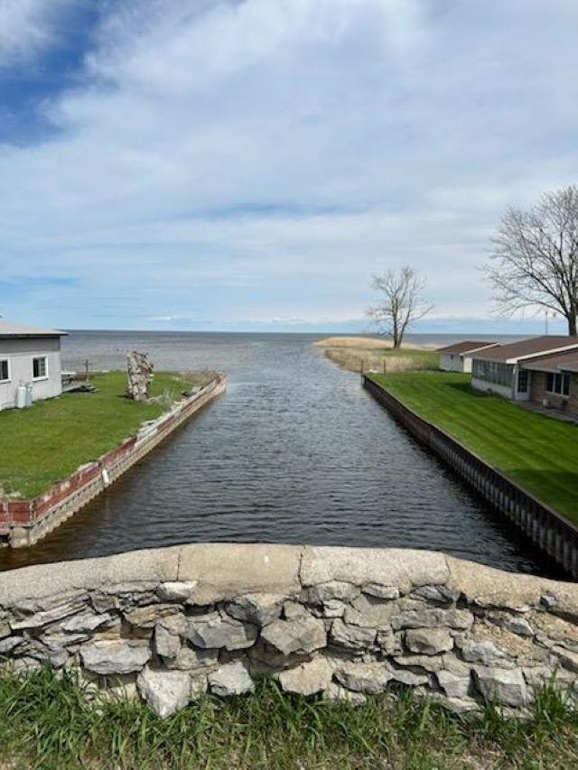 5816 Avalon Road Pinconning, MI 48650 - Photo 47 of 54