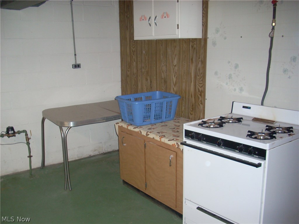 13728 Carpenter Road Garfield Heights, OH 44125 - Photo 12 of 22