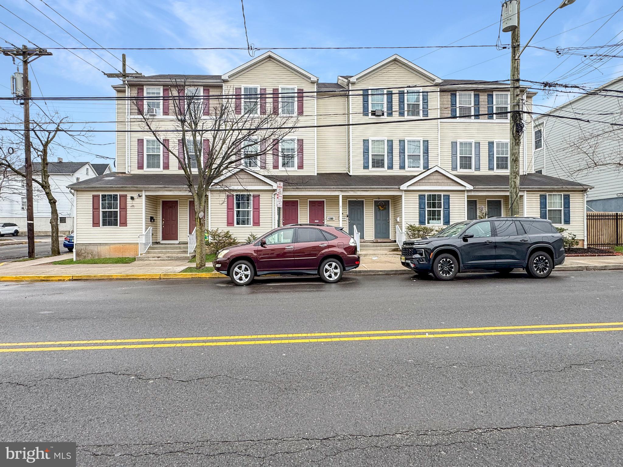 130 B Remsen Avenue New Brunswick, NJ 08901 - Photo 2 of 33