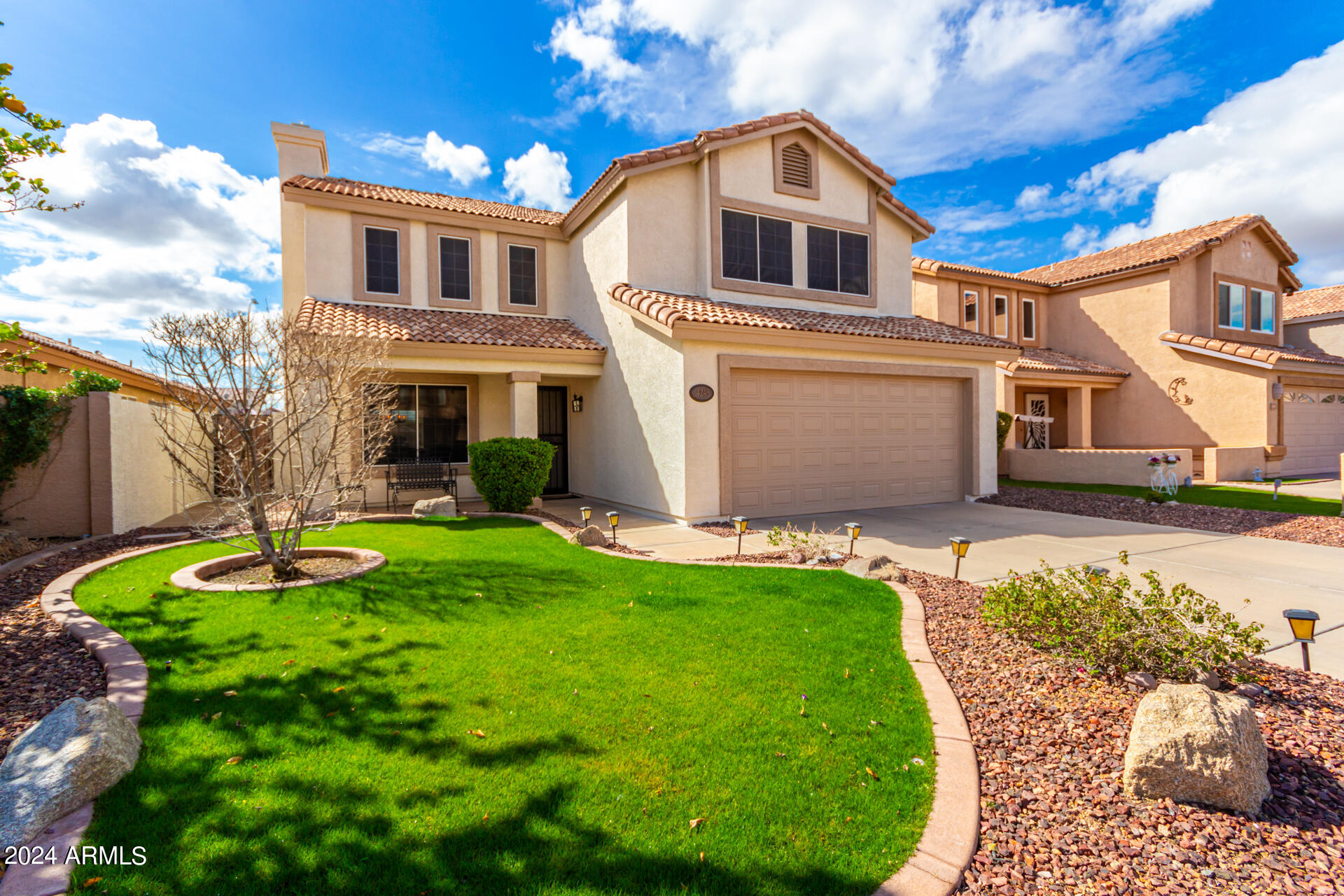 4245 East Raven Road Phoenix, AZ 85044 - Photo 1 of 37 05-Raven