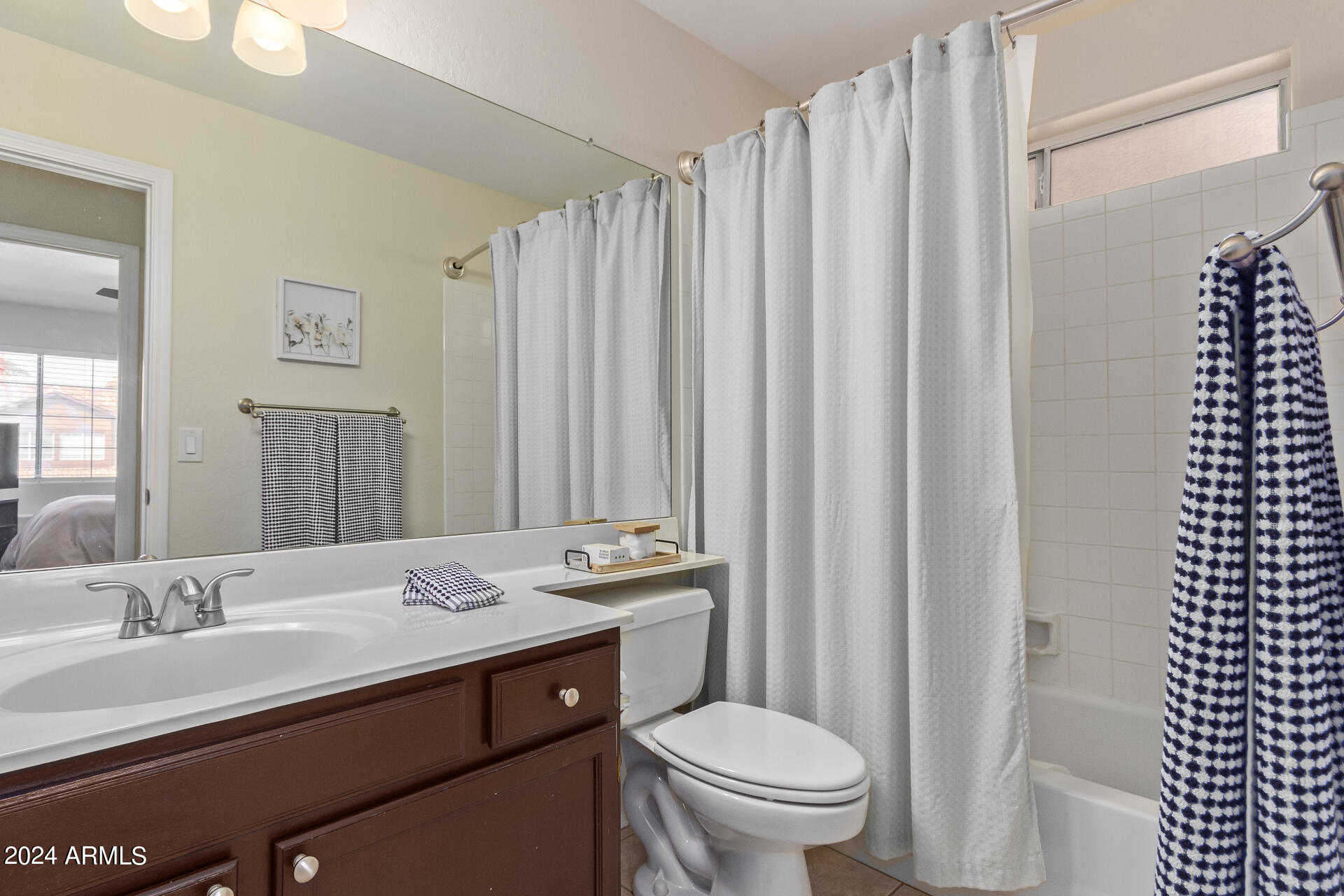 4245 East Raven Road Phoenix, AZ 85044 - Photo 28 of 37 34-Raven