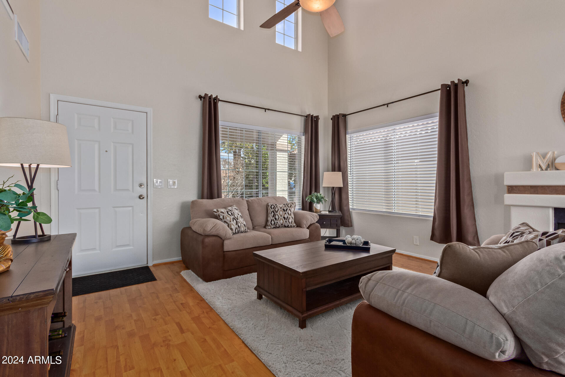 4245 East Raven Road Phoenix, AZ 85044 - Photo 3 of 37 07-Raven