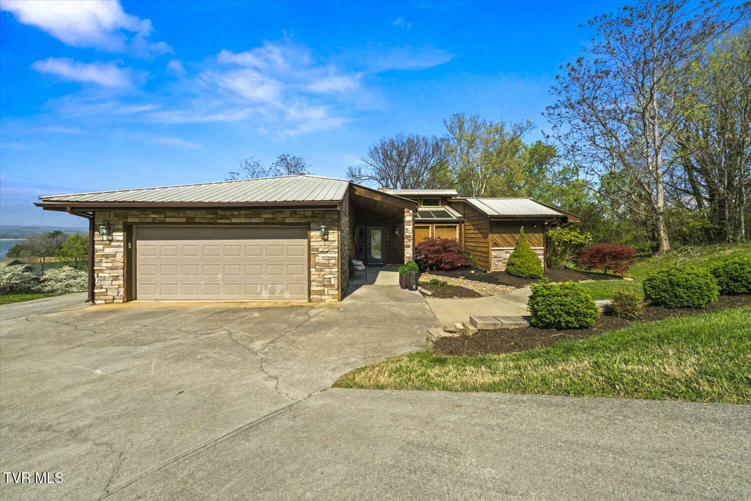 1888 Wilderness Drive Talbott, TN 37877 - Photo 6 of 68 06-1888-Wilderness-Dr-Talbott-TN-6