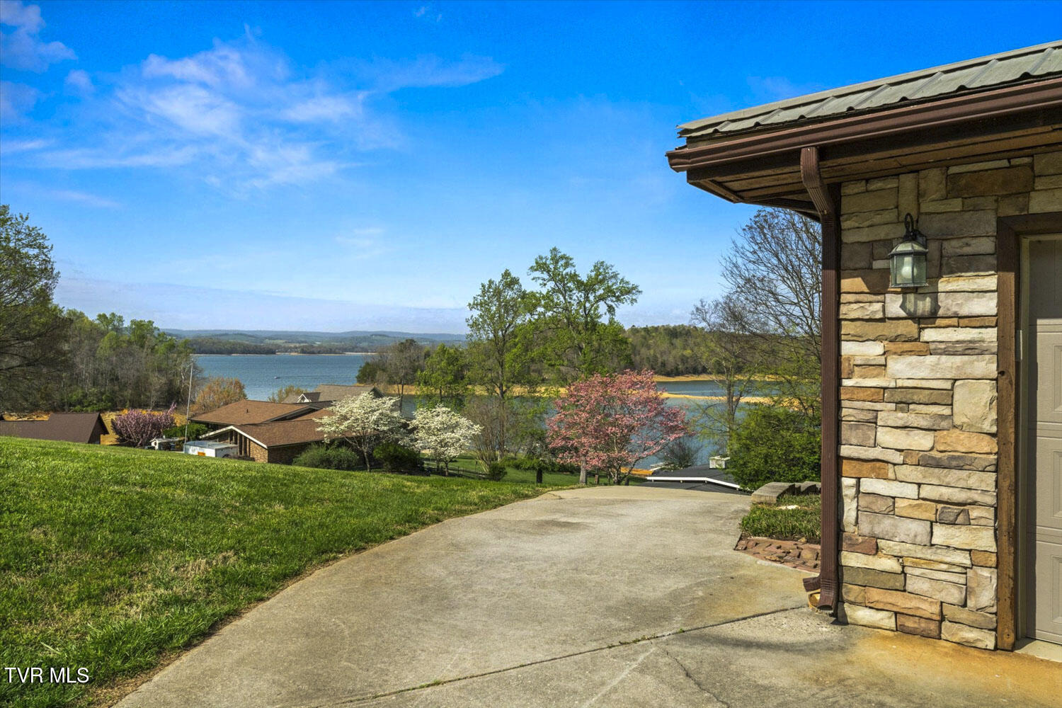 1888 Wilderness Drive Talbott, TN 37877 - Photo 7 of 68 07-1888-Wilderness-Dr-Talbott-TN-7