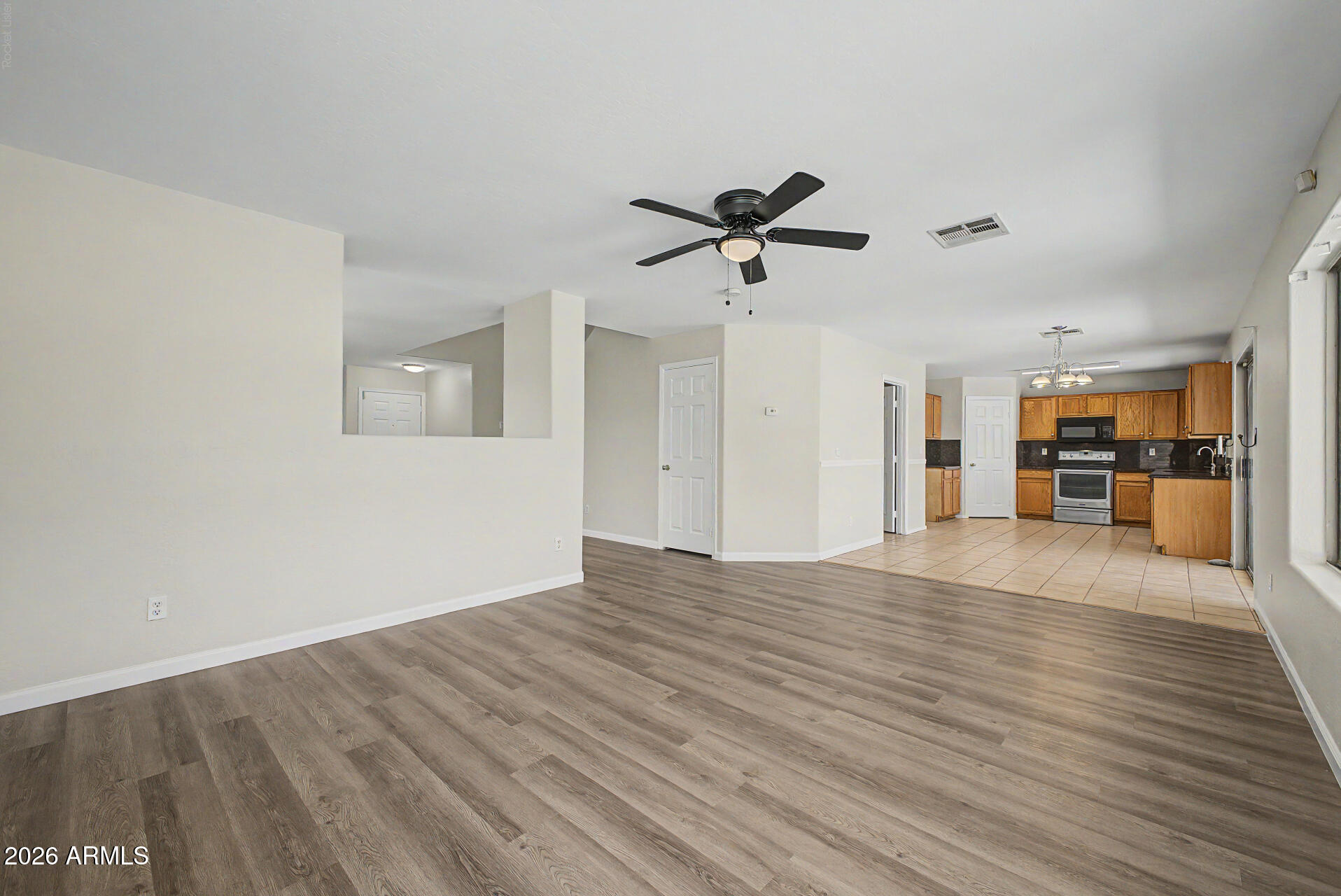 7309 West Crown King Road Phoenix, AZ 85043 - Photo 8 of 34