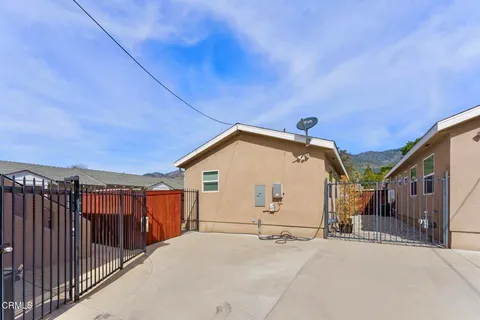 $2,988,000 | 424 East Foothill Boulevard, Monrovia, CA 91016