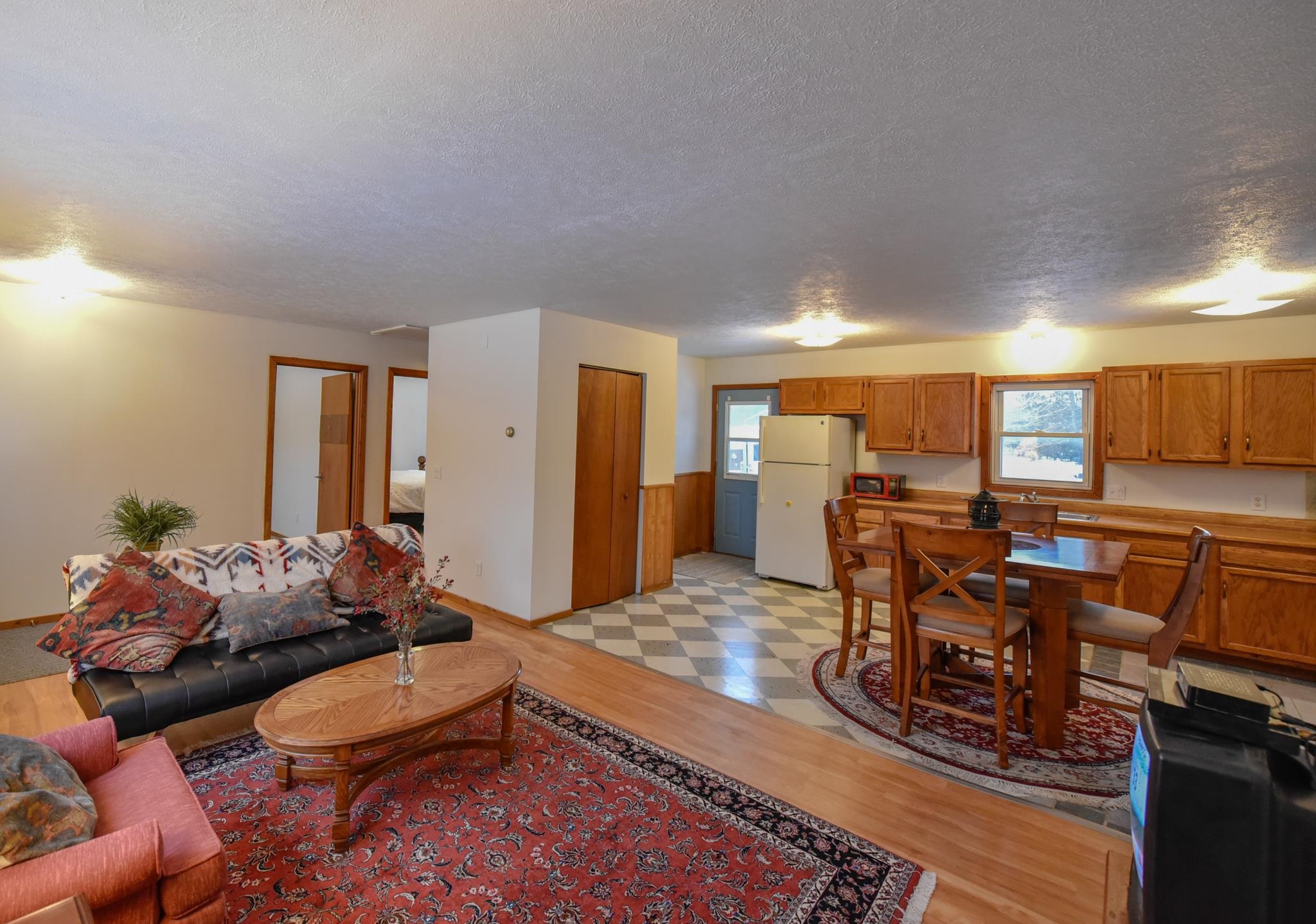 5625 Pratt Road Lake Ann, MI 49650 - Photo 8 of 25 1908005-7.JPG