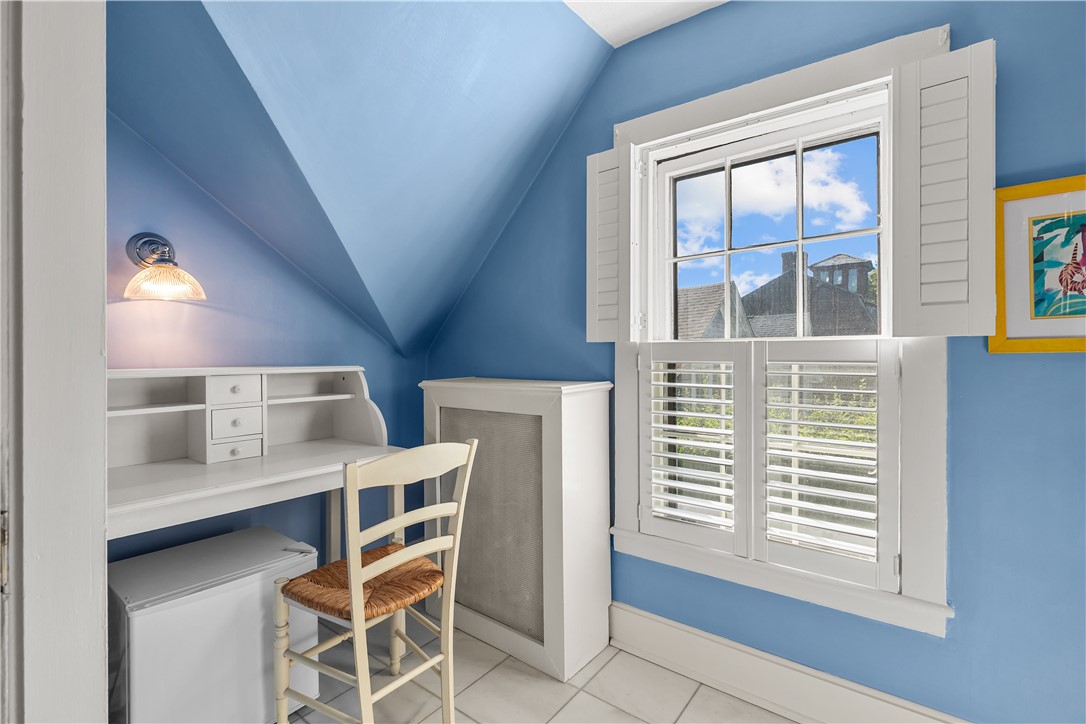 58 2nd Street Newport, RI 02840 - Photo 23 of 39