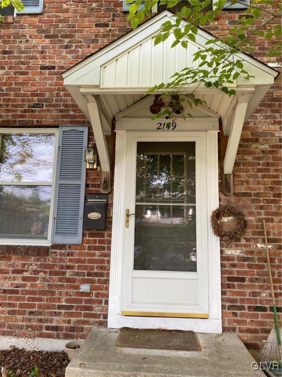 2149 Allen Street Allentown, PA 18104 - Photo 2 of 31