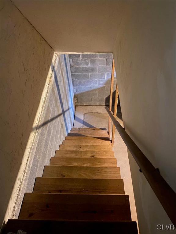 2149 Allen Street Allentown, PA 18104 - Photo 21 of 31 Cellar steps