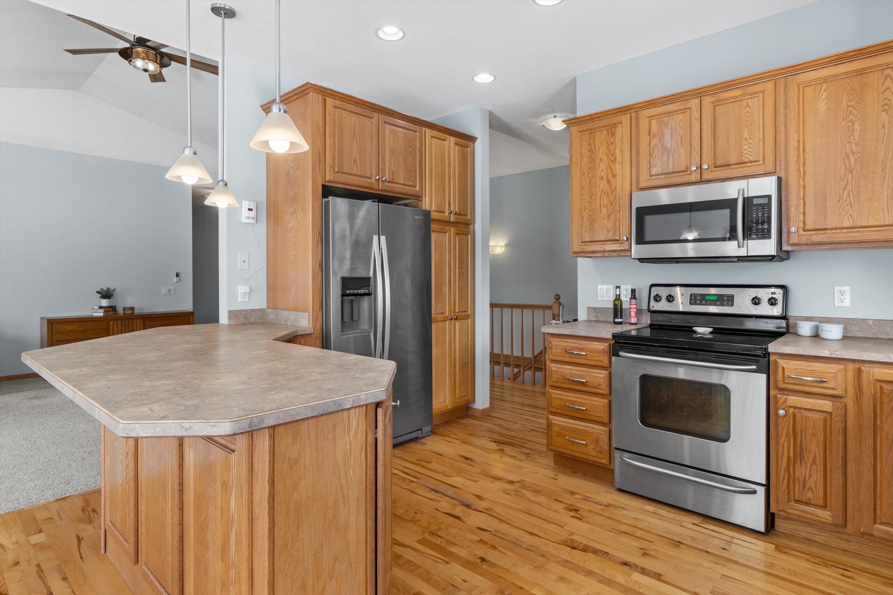 1221 Marcella Court Sun Prairie, WI 53590 - Photo 9 of 36