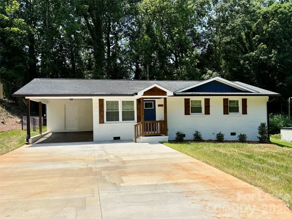 $1,900 | 231 Oak Drive, Lowell, NC 28098