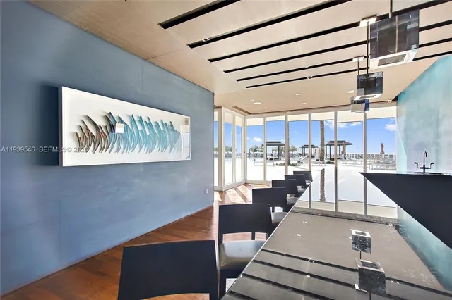 $950,000 | 1850 South Ocean Drive, Unit 1608, Hallandale Beach, FL 33009