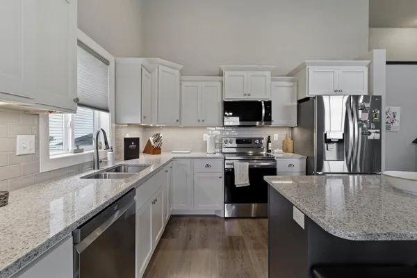 $362,000 | 6877 17th Street South, Fargo, ND 58104