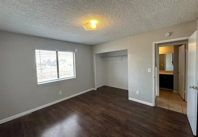 $2,500 | 9470 Peach Avenue, Hesperia, CA 92345