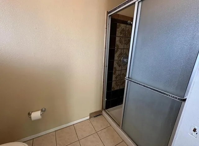 $2,500 | 9470 Peach Avenue, Hesperia, CA 92345