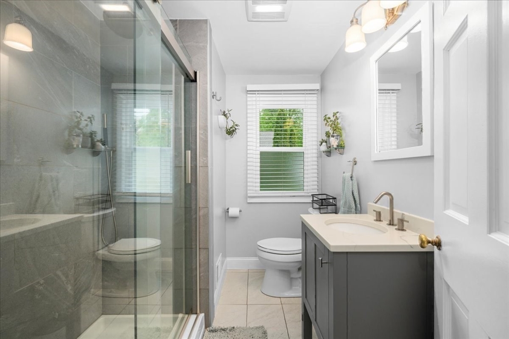 89 Weymouth Street Springfield, MA 01108 - Photo 19 of 28