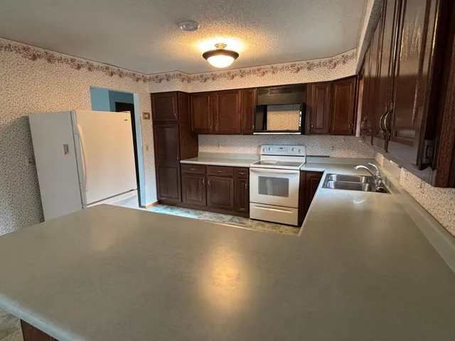 $250,000 | 3408 Cedar Lane Northwest, Bemidji, MN 56601