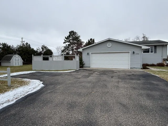 $250,000 | 3408 Cedar Lane Northwest, Bemidji, MN 56601