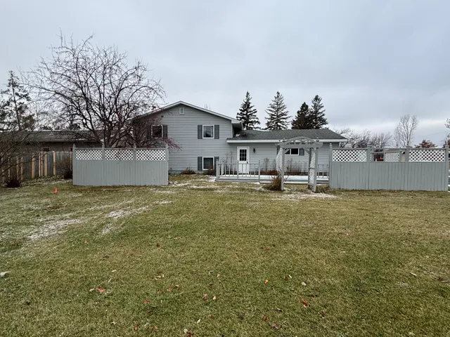 $250,000 | 3408 Cedar Lane Northwest, Bemidji, MN 56601