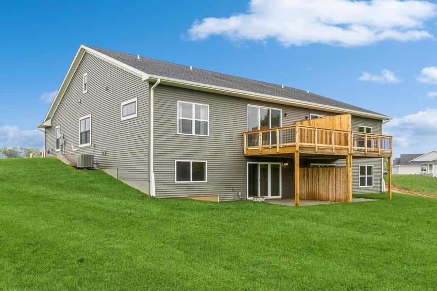 800 High Rdg Trail Solon, IA 52333 - Photo 31 of 32 Gallery Image 31