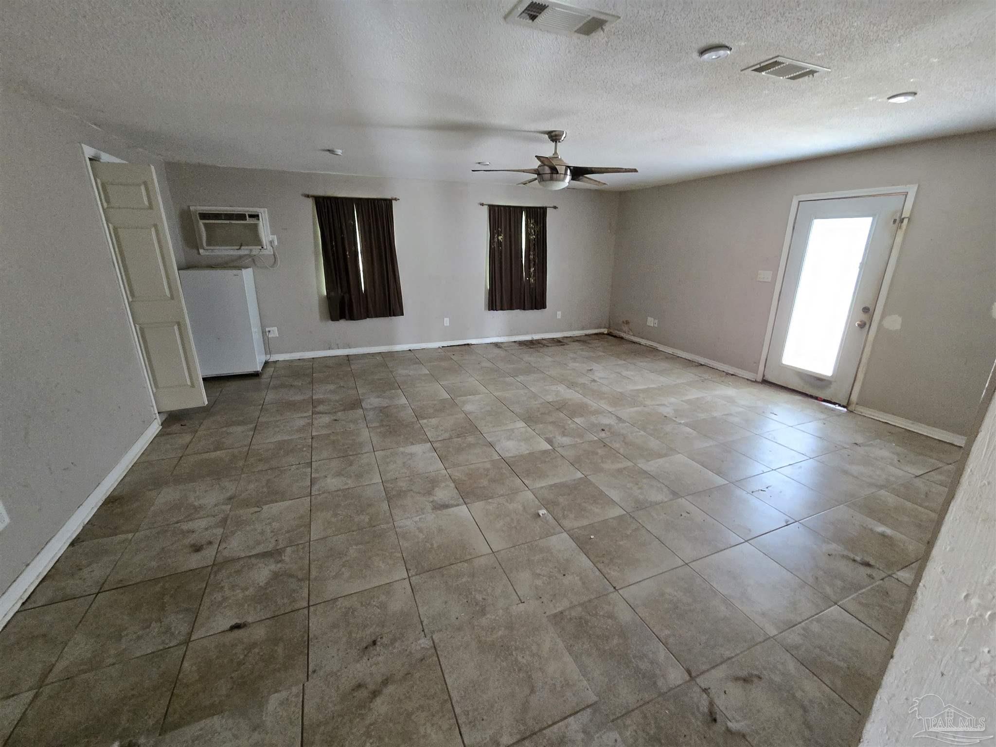 1646 Eagle Terrace Cantonment, FL 32533 - Photo 3 of 21