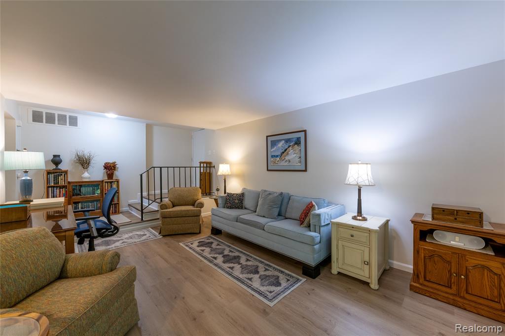 16591 Middlebelt Road, Unit 4 Livonia, MI 48154 - Photo 5 of 16