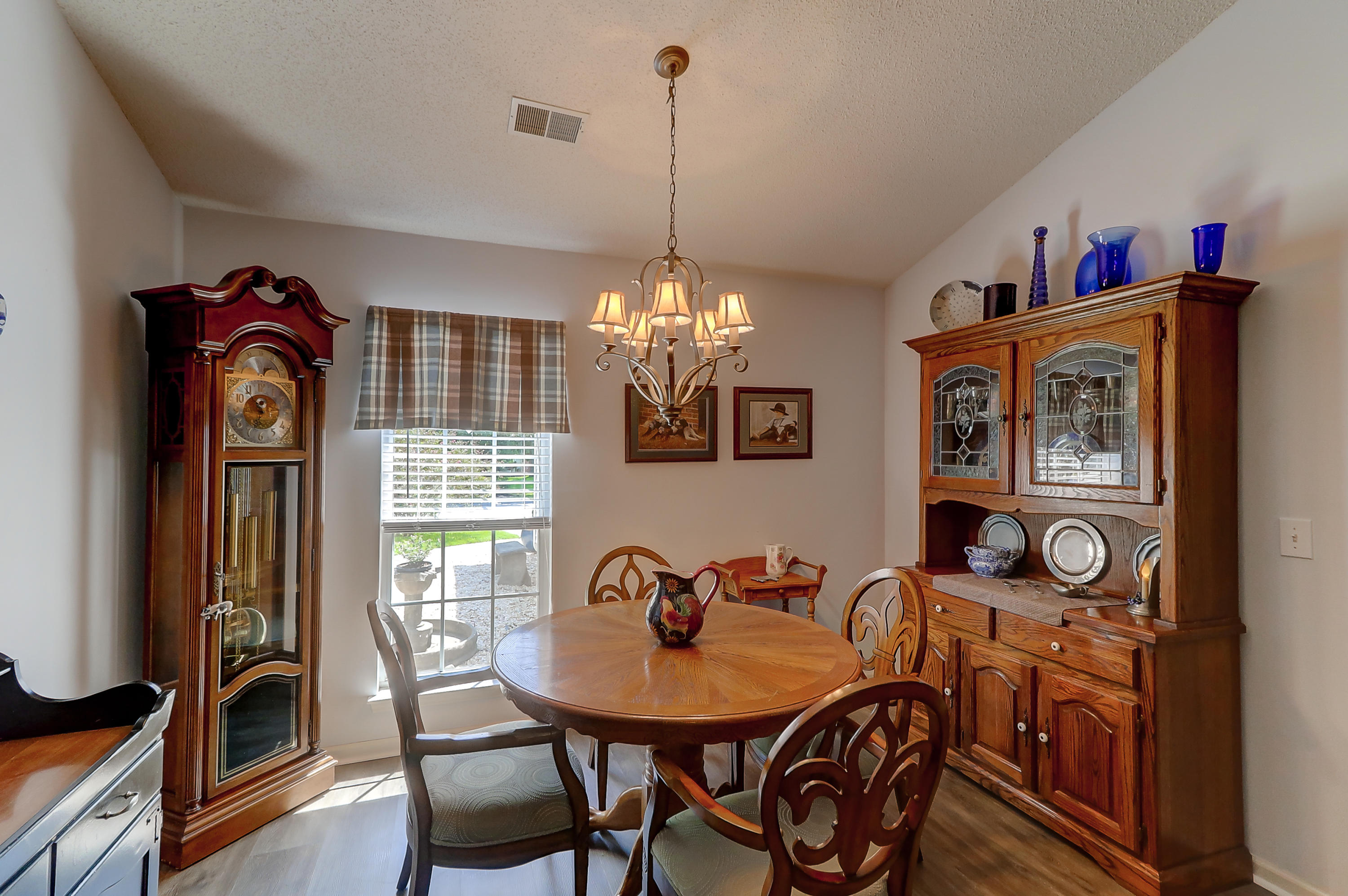 106 Landau Road Summerville, SC 29485 - Photo 7 of 27 Dining Area