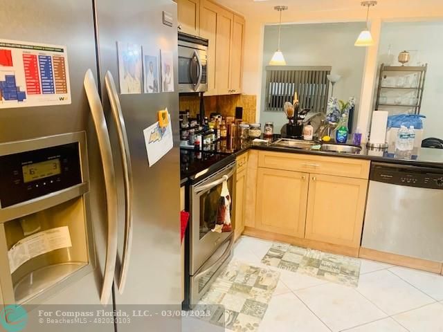 5710 Northwest 13th Court Lauderhill, FL 33313 - Photo 25 of 40