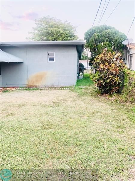 5710 Northwest 13th Court Lauderhill, FL 33313 - Photo 31 of 40