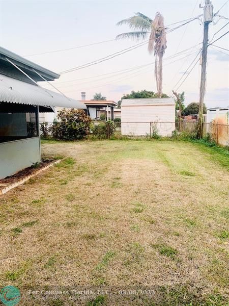 5710 Northwest 13th Court Lauderhill, FL 33313 - Photo 35 of 40