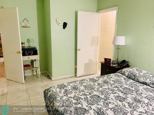 5710 Northwest 13th Court Lauderhill, FL 33313 - Photo 8 of 40