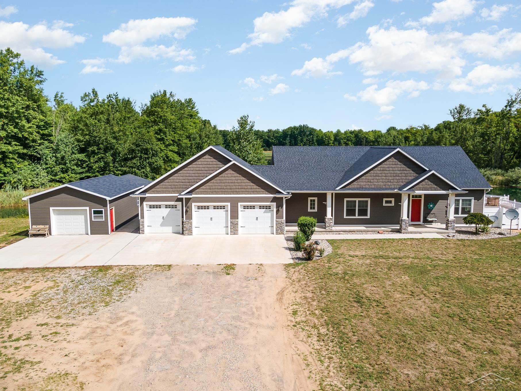 15122 Grabowski Road St. Charles, MI 48655 - Photo 23 of 30 50085825-22.JPG