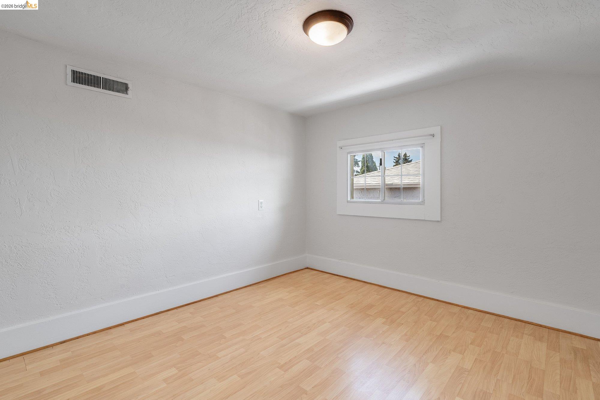 2350 Spaulding Avenue Berkeley, CA 94703 - Photo 19 of 30