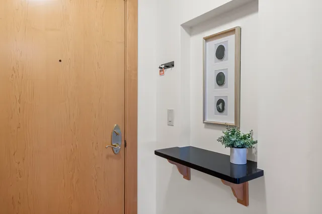 $399,000 | 333 West Mifflin Street, Unit 1160, Madison, WI 53703