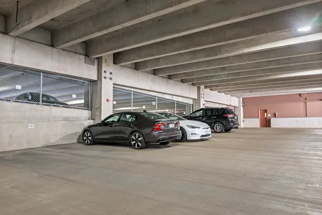 $399,000 | 333 West Mifflin Street, Unit 1160, Madison, WI 53703