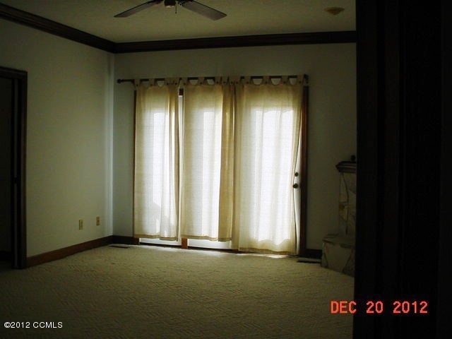 376 Goose Creek Road Hubert, NC 28539 - Photo 8 of 14 Bedroom 1 doors to deck