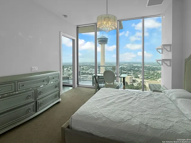 $487,000 | 610 East Market Street, Unit 3213, San Antonio, TX 78205