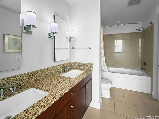 $487,000 | 610 East Market Street, Unit 3213, San Antonio, TX 78205