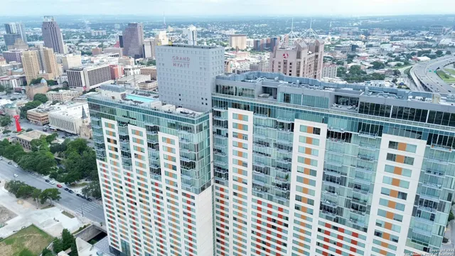 $487,000 | 610 East Market Street, Unit 3213, San Antonio, TX 78205