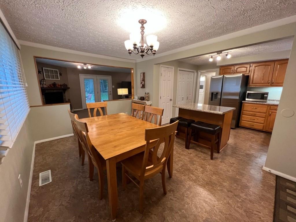 7504 Ditch Road Indianapolis, IN 46260 - Photo 8 of 28 Gallery Image 8