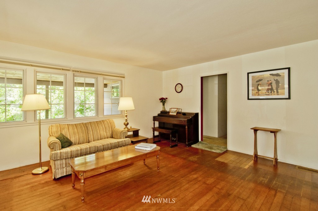 4100 Southwest Othello Street Seattle, WA 98136 - Photo 5 of 23 Gallery Image 5